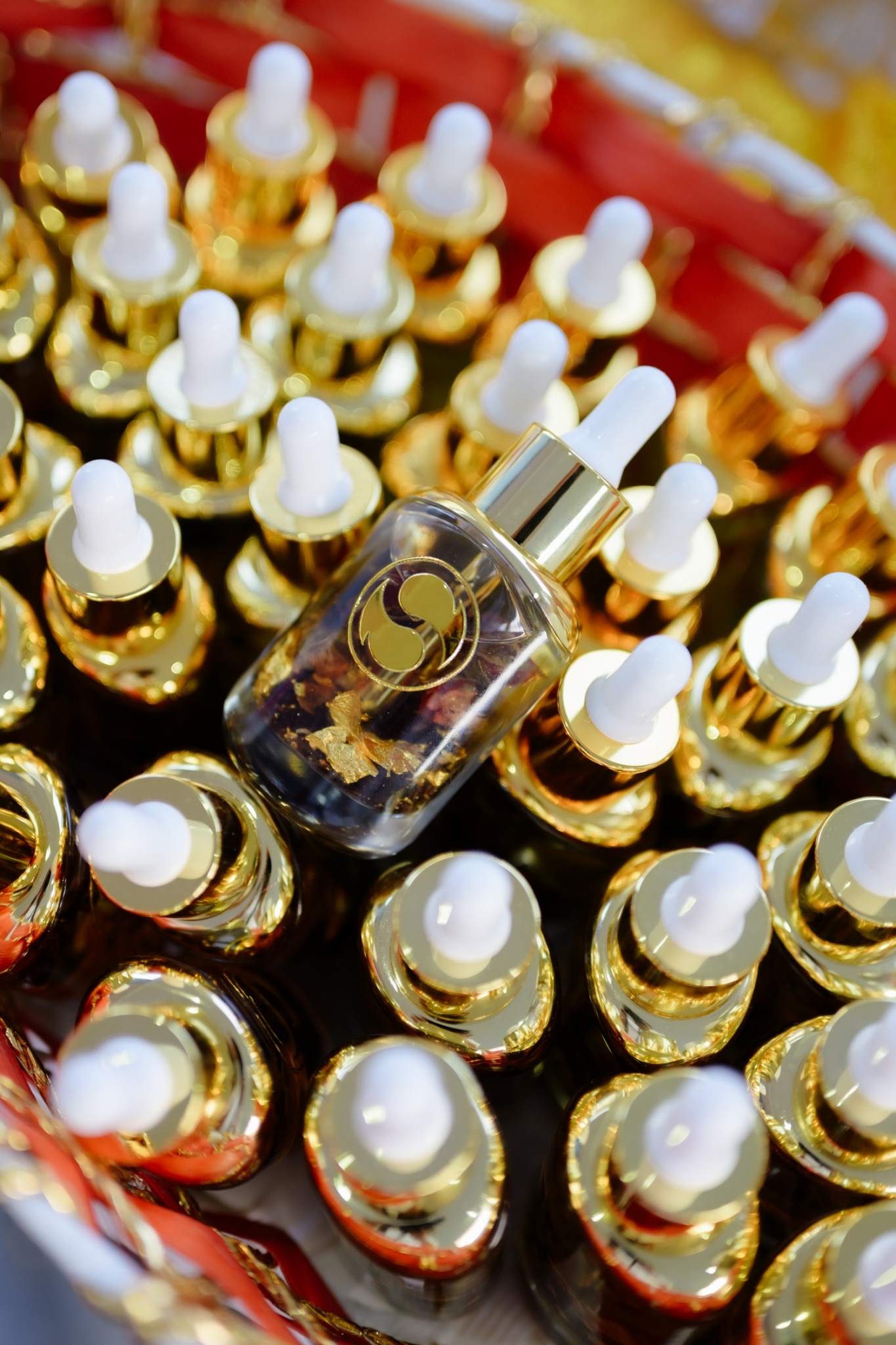 น้ำมันว่านมหาเสน่ห์